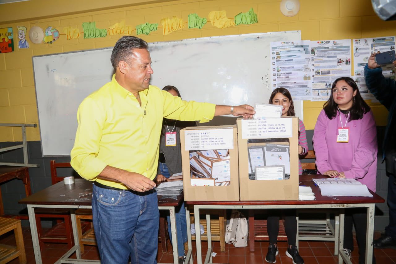 El candidato Luis Revilla durante la jornada de votación. Foto: Luis Revilla