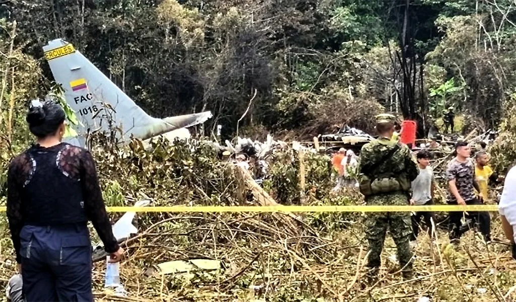 Un avión con 114 militares se accidentó en Putumayo, al sur de Colombia, cuando despegaba de Puerto Asís.