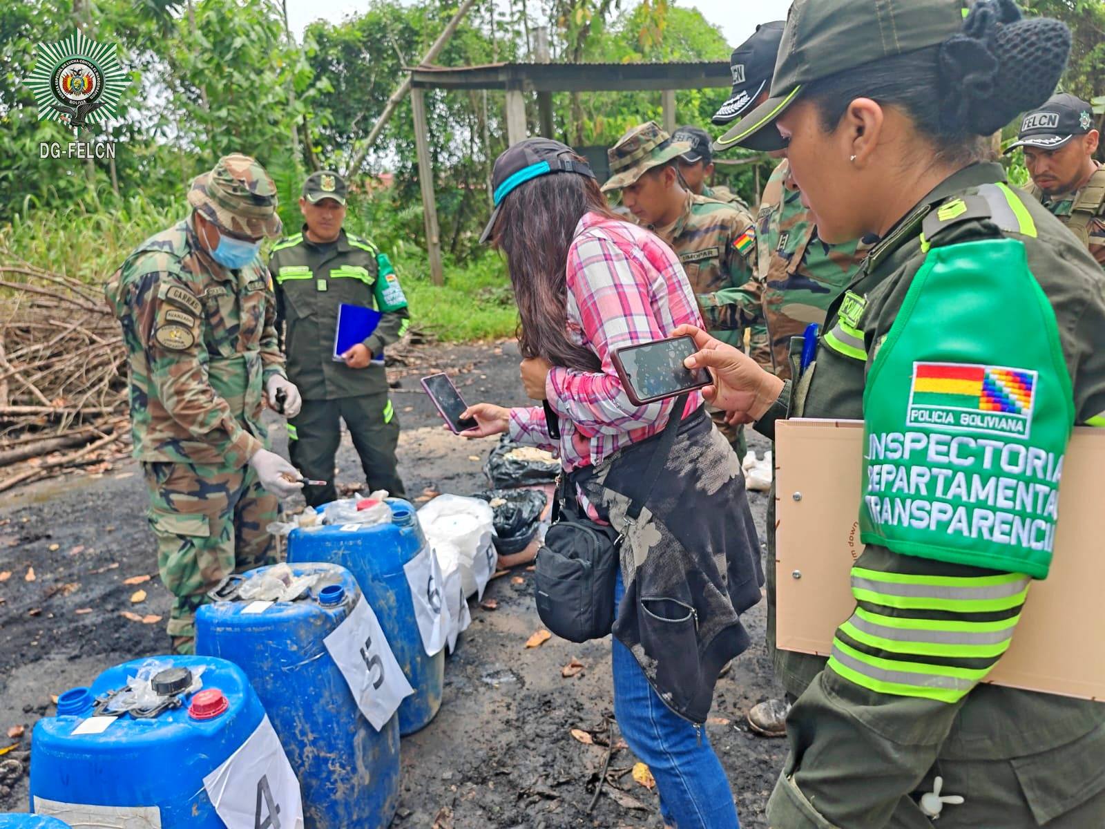 Imagen de un operativo anterior para la destrucción de sustancias controlas en el Chapare. Foto: Felcn.