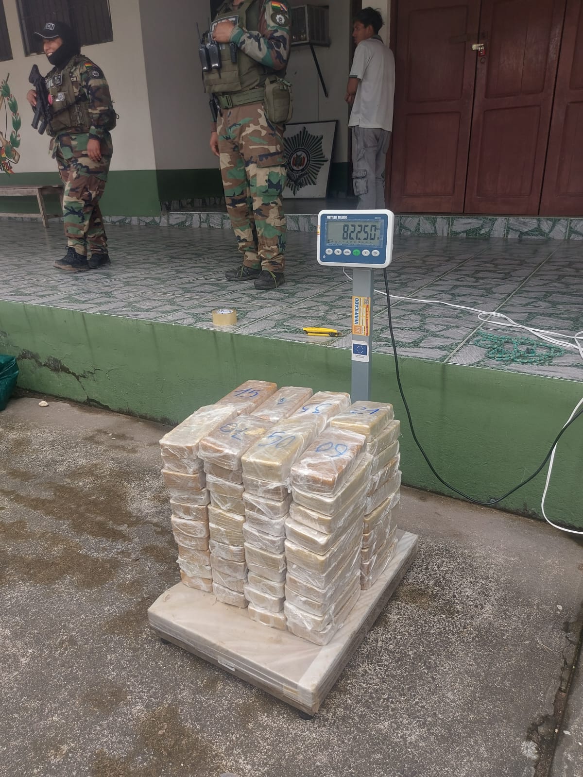 Droga incautada en operativo de la Felcn en Cochabamba. Foto: Ministerio de Gobierno.