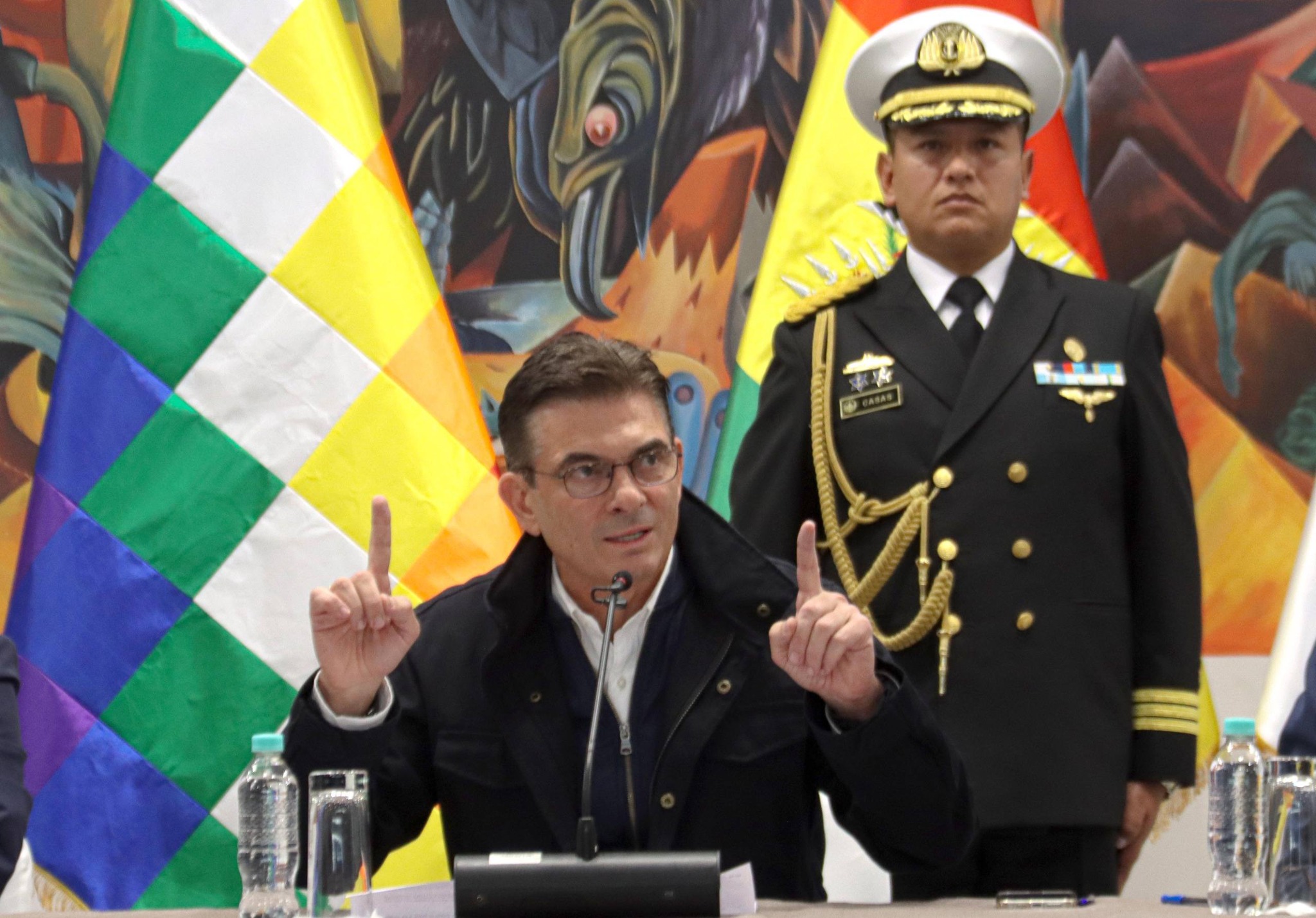 Presidente de Bolivia, Rodrigo Paz, en conferencia de prensa esta martes en Casa Grande del Pueblo. Foto: Presidencia.