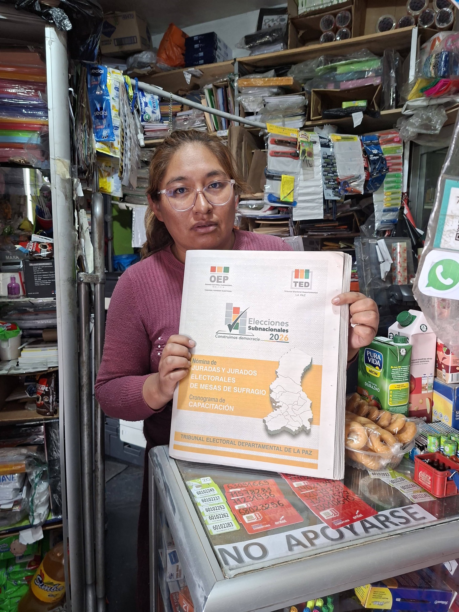 Socialización de separata de juradas y jurados electorales en La Paz. Foto: TED La Paz.