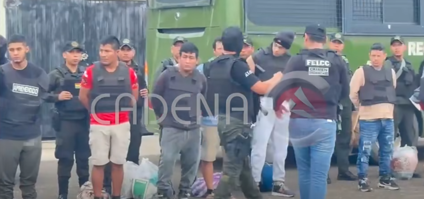 Traslado de reos vinculados al narcotraficante Sebastián Marset. Foto: Captura Cadena A.