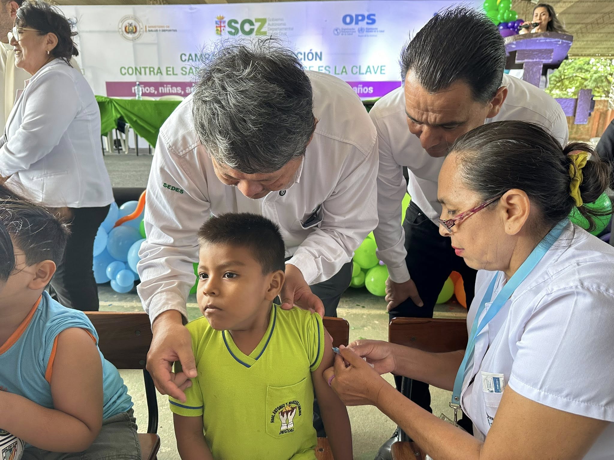 Vacunación contra el sarampión en Santa Cruz. Foto: DDE Santa Cruz.