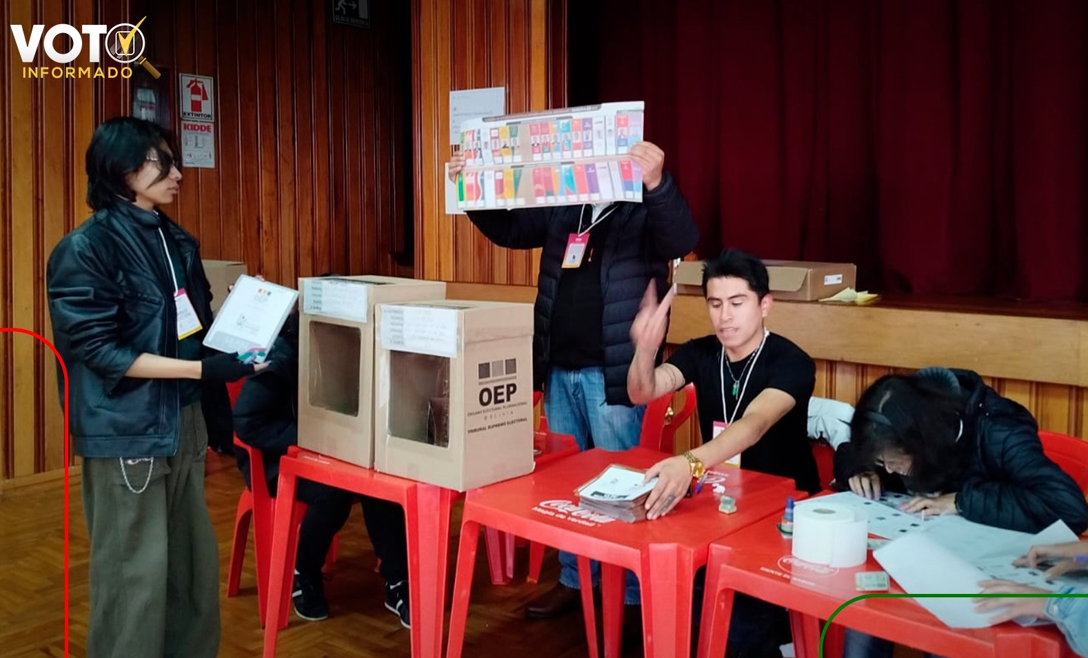 Mesa de sufragio en la ciudad de La Paz en las elecciones subnacionales. Foto: Bolivia TV.
