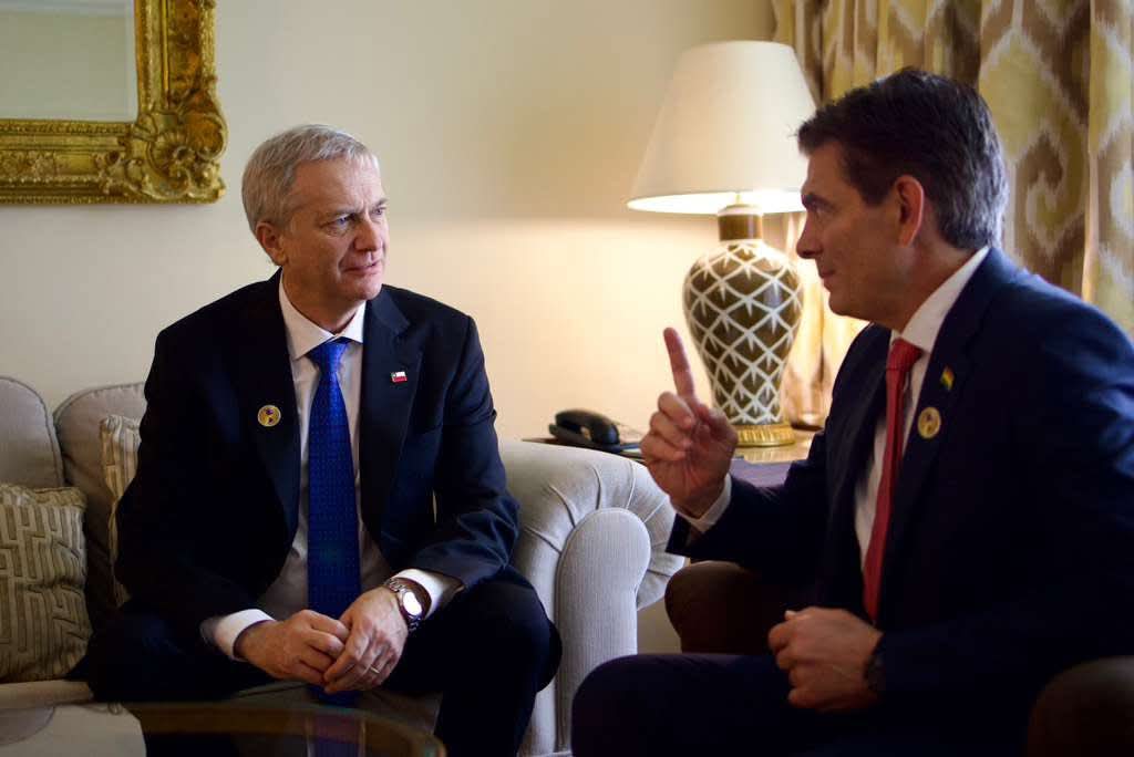 El presidente Rodrigo Paz junto al mandatario electo de Chile, José Antonio Kast, en la Cumbre "Escudo de las Américas", en Miami. Foto: Archivo