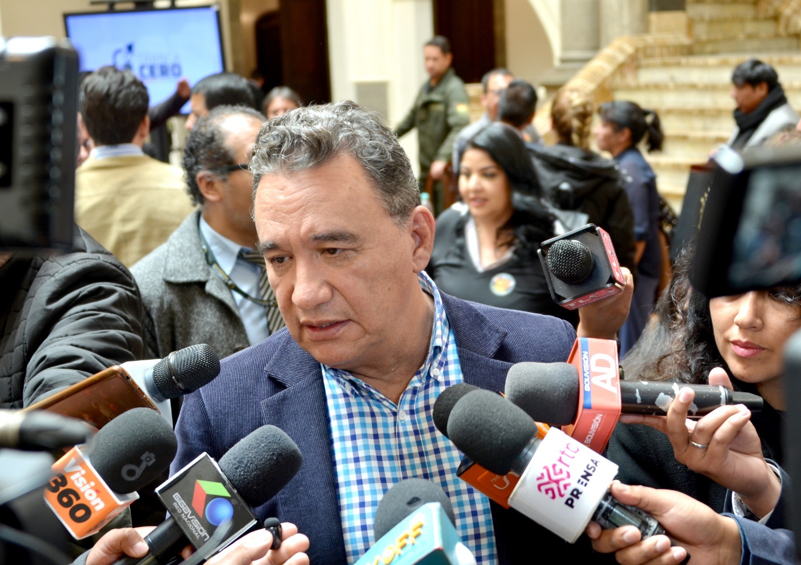 El ministro de Defensa, Marcelo Salinas.