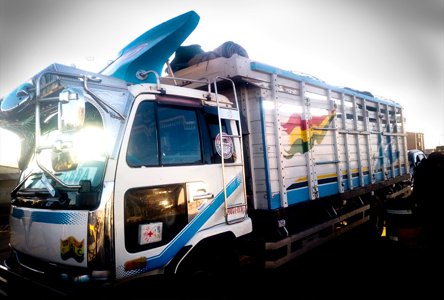 El camión interceptado con explosivos. Foto: Aduana Nacional