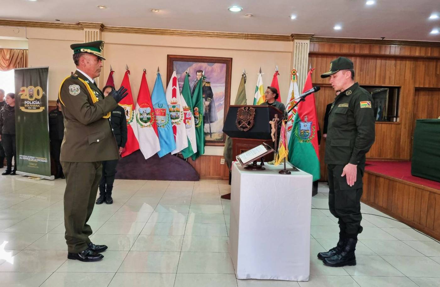 Posesión del suboficial superior Nicolás Roberto Ticona como nuevo suboficial de Estado Mayor Personal del Comando General de la Policía. Foto: Policía boliviana