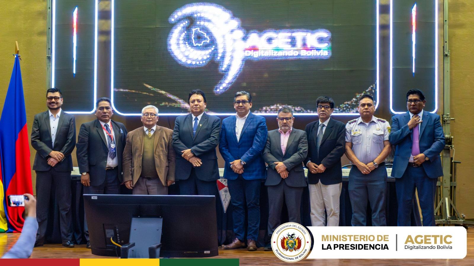 Acto de firma de convenio entre Agecti y siete universidades del sistema público. Foto: Captura Agetic.
