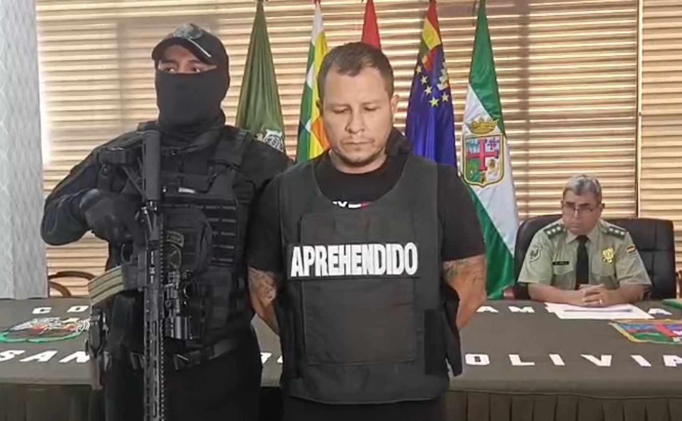 Ciudadano colombiano aprehendido en Santa Cruz vinculado con muerte de piloto. Foto: Captura.