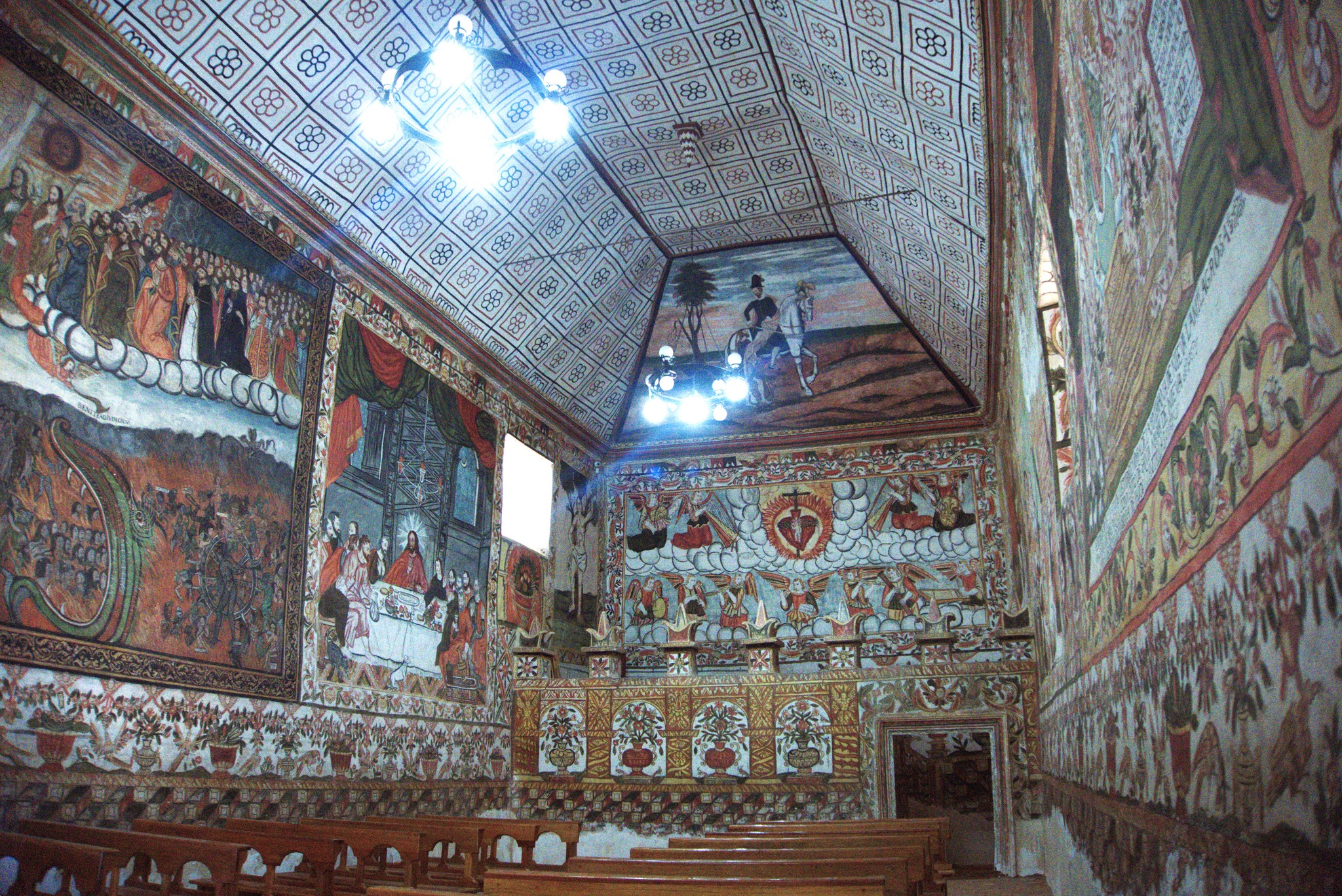 Interior de la iglesia de Curahuara de Carangas. Foto: Ministerio de Turismo.