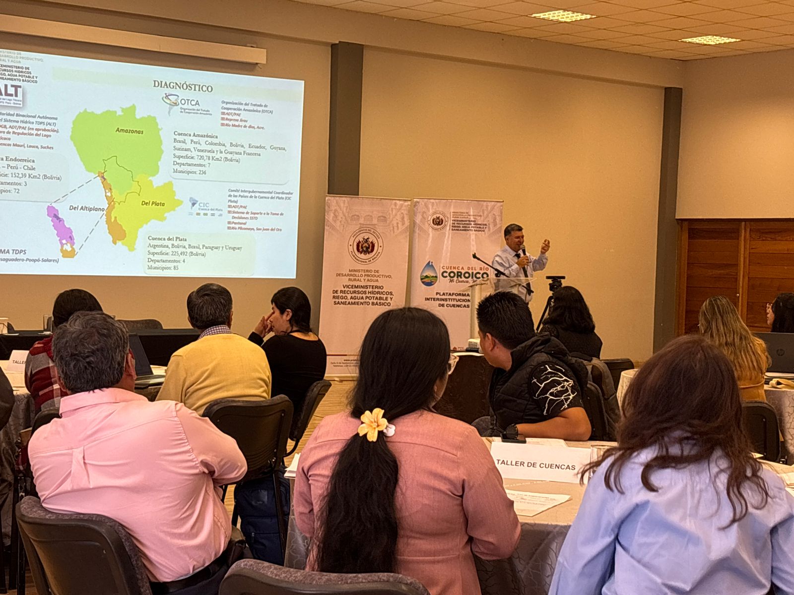 Taller de Intercambio y Fortalecimiento de Experiencias de Plataformas Interinstitucionales de Cuencas desarrollado en Cochabamba. Foto: Viceministerio de Recursos Hídricos.