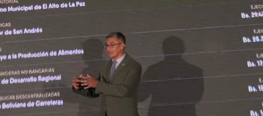 El ministro de Economía, José Gabriel Espinoza, durante la presentación del PGE 2026.