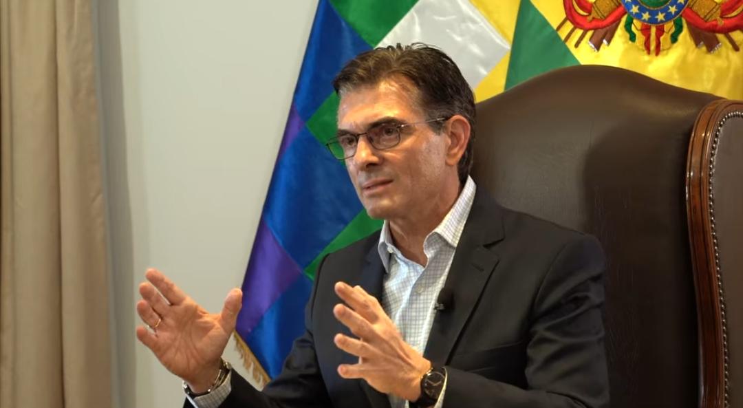 Presidente Rodrigo Paz durante la emisión de su mensaje sobre la coyuntura nacional.