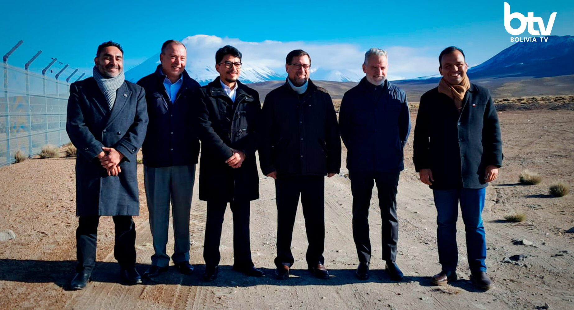 Encuentro entre autoridades de Chile y Bolivia en la frontera de Chungará y Tambo Quemado. Foto: BTV.