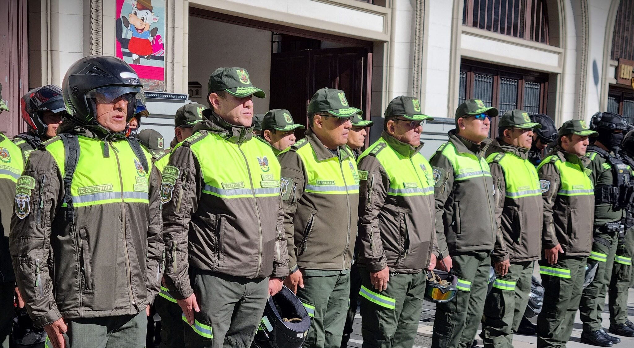 Efectivos de la Policía en la estación central. Foto: Policía boliviana