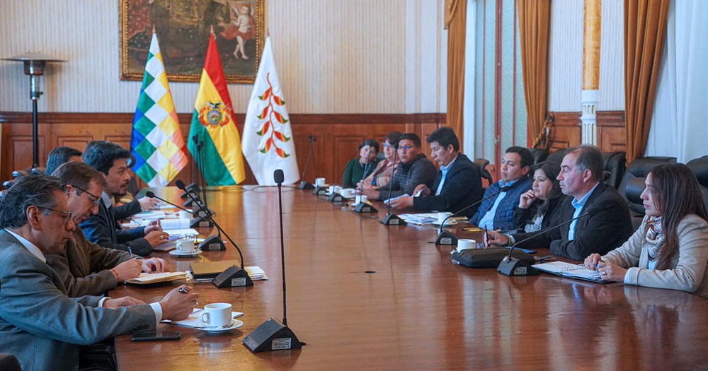 Reunión entre representantes del Ejecutivo y Legislativo. Foto: Cancillería