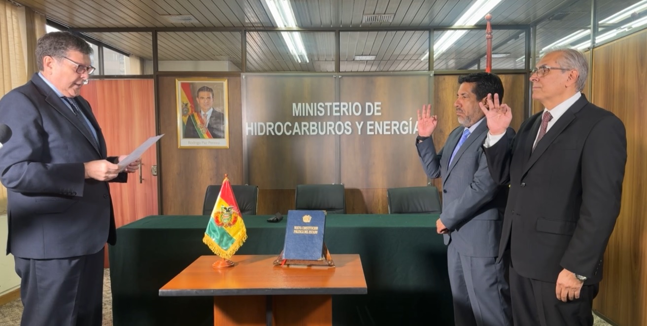 Acto de posesión de los nuevos viceministros.