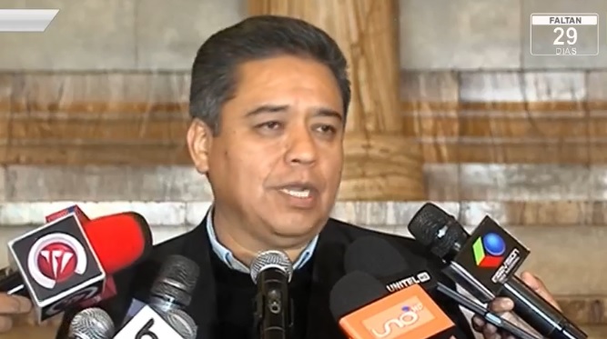El vocero oficial de la Presidencia del Estado, José Luis Gálvez, en conferencia de prensa. Foto: captura video