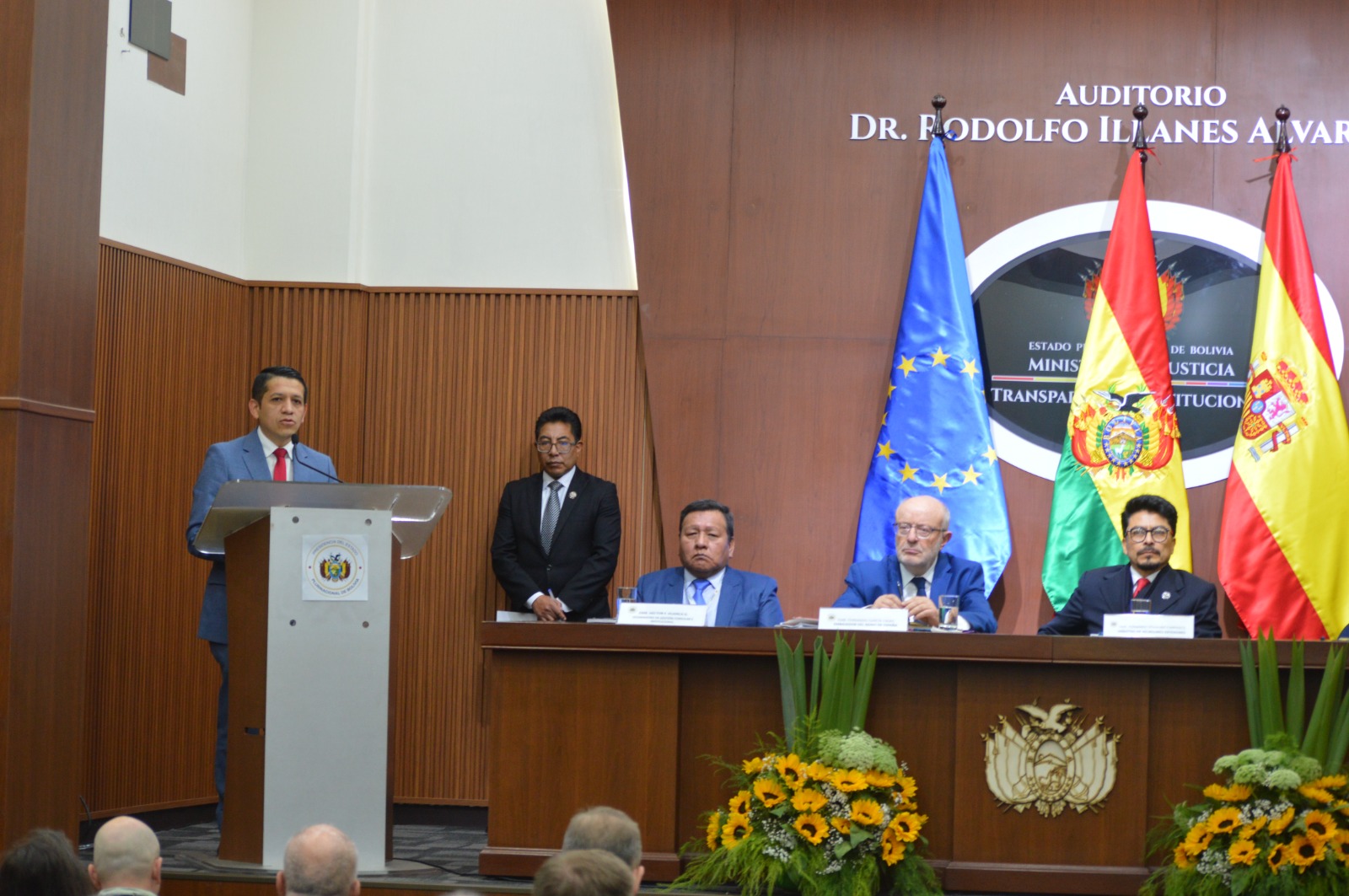 Gobierno trabaja en actualización del protocolo para proteger a víctimas bolivianas de trata en el exterior. Foto: Viceministerio de Transparencia, Seguridad Jurídica y Derechos Humanos.
