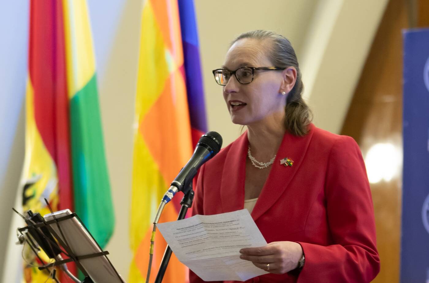 Debra Hevia. Foto: @EmbEUAenBolivia