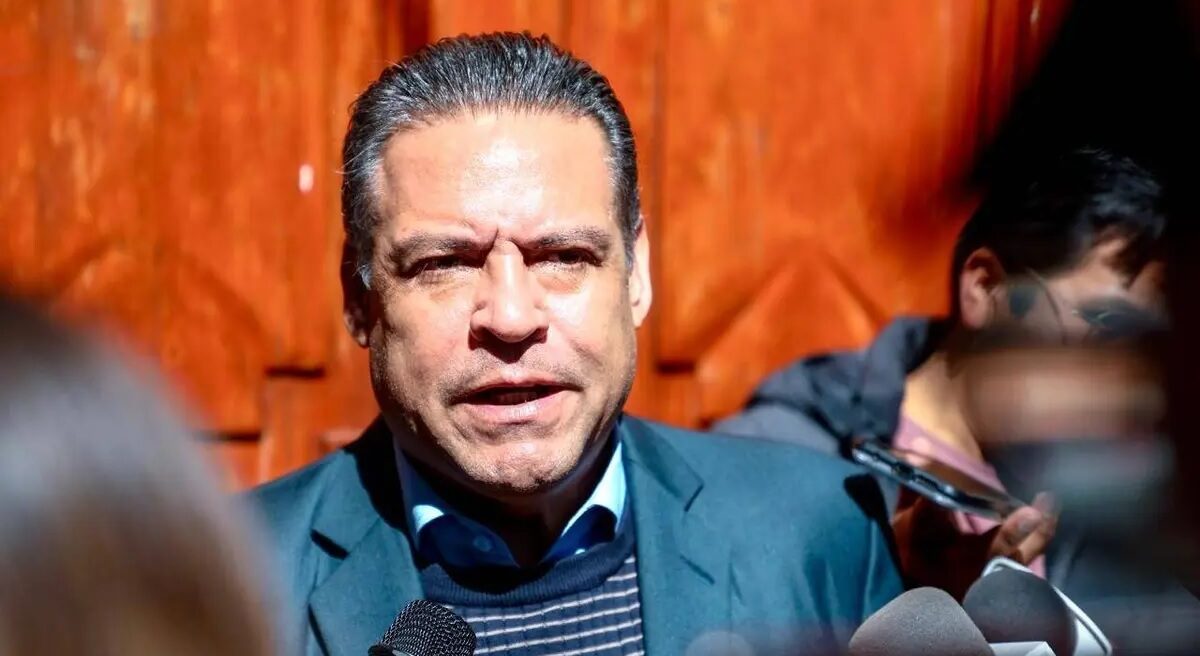 El gobernador Luis Revilla. Foto: Gobernación de La Paz.