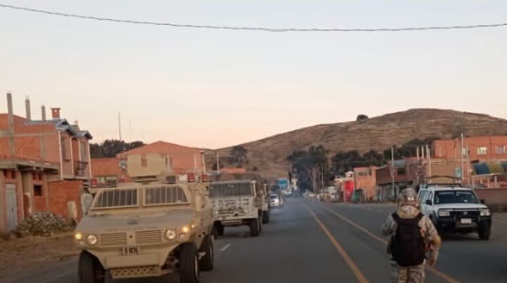 La ruta a Copacabana se encuentra expedita. Foto: Armada en Acción.