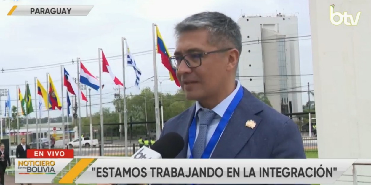 El Ministro de Economía de Bolivia en Paraguay. Imagen: Captura Bolivia Tv.