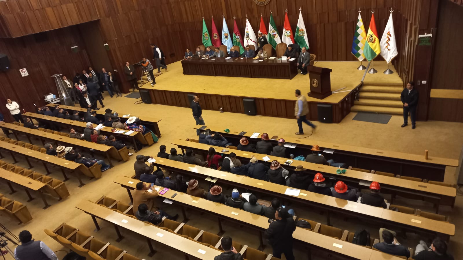 Incidencias del diálogo entre el Gobierno con la COB. Foto: ABI