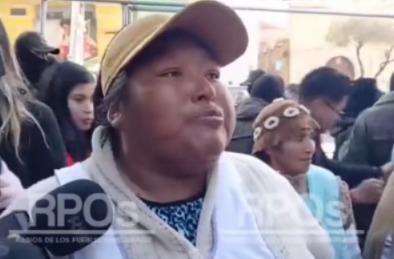 Comerciantes de alrededor de la plaza Murillo en contacto con la prensa. Imagen: RPO's.