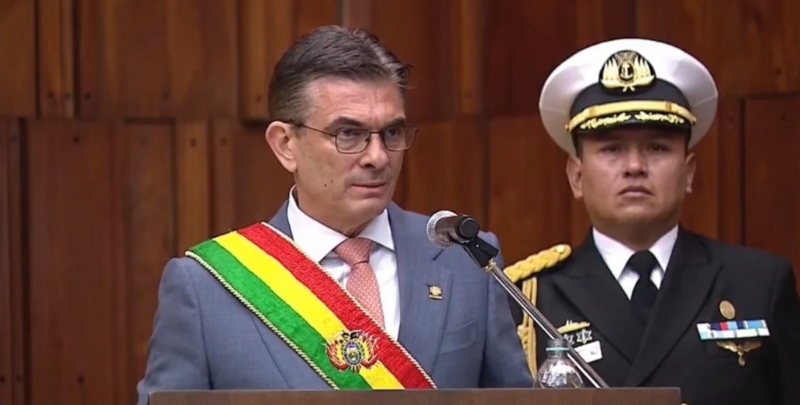 El presidente Rodrigo Paz en la sesión de honor por los 217 años de la gesta libertaria de La Paz. Imagen: Captura.