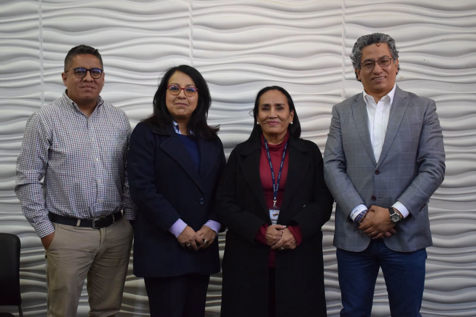 Autoridades de Mapiri y de Emapa tras una reunión. Foto: Emapa.