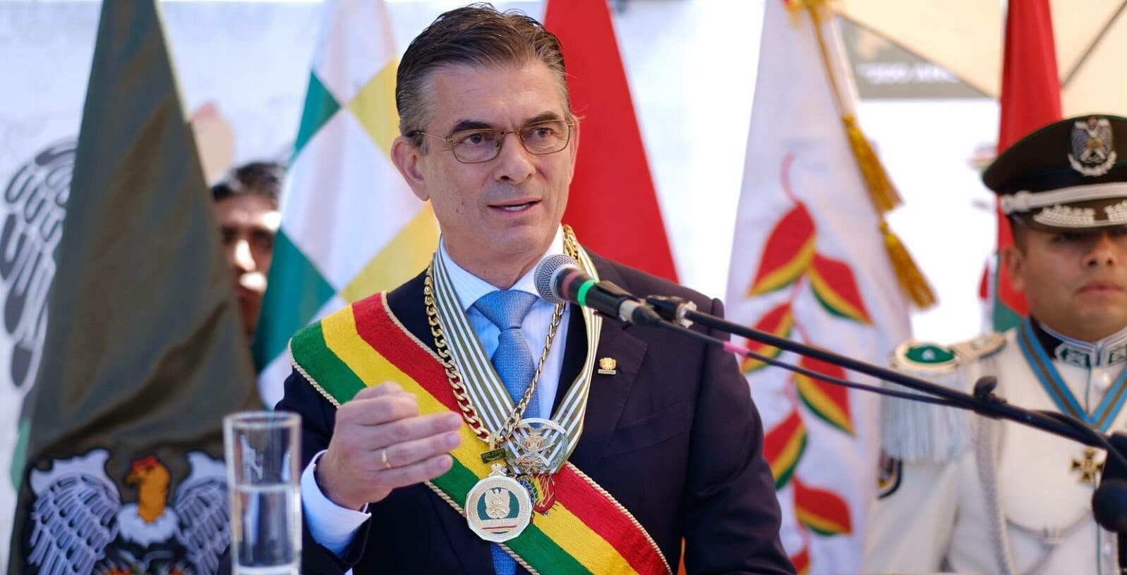El presidente de Bolivia, Rodrigo Paz, en un acto de la Policía Boliviana. Foto: Oficina del Presidente.