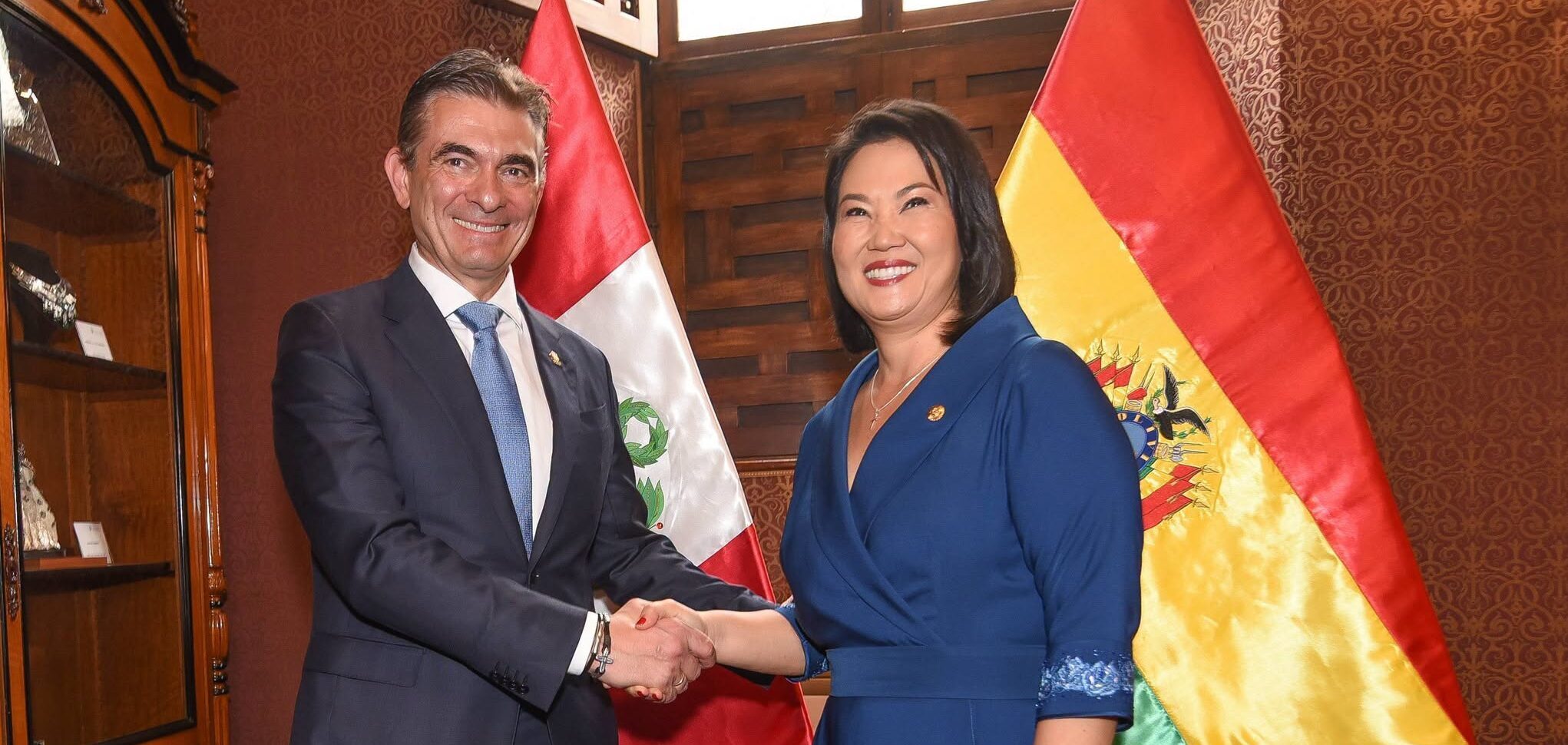 Los presidentes de Bolivia y Perú, Rodrigo Paz y Keiko Fujimori, respectivamente. Foto: Bolivia Tv.