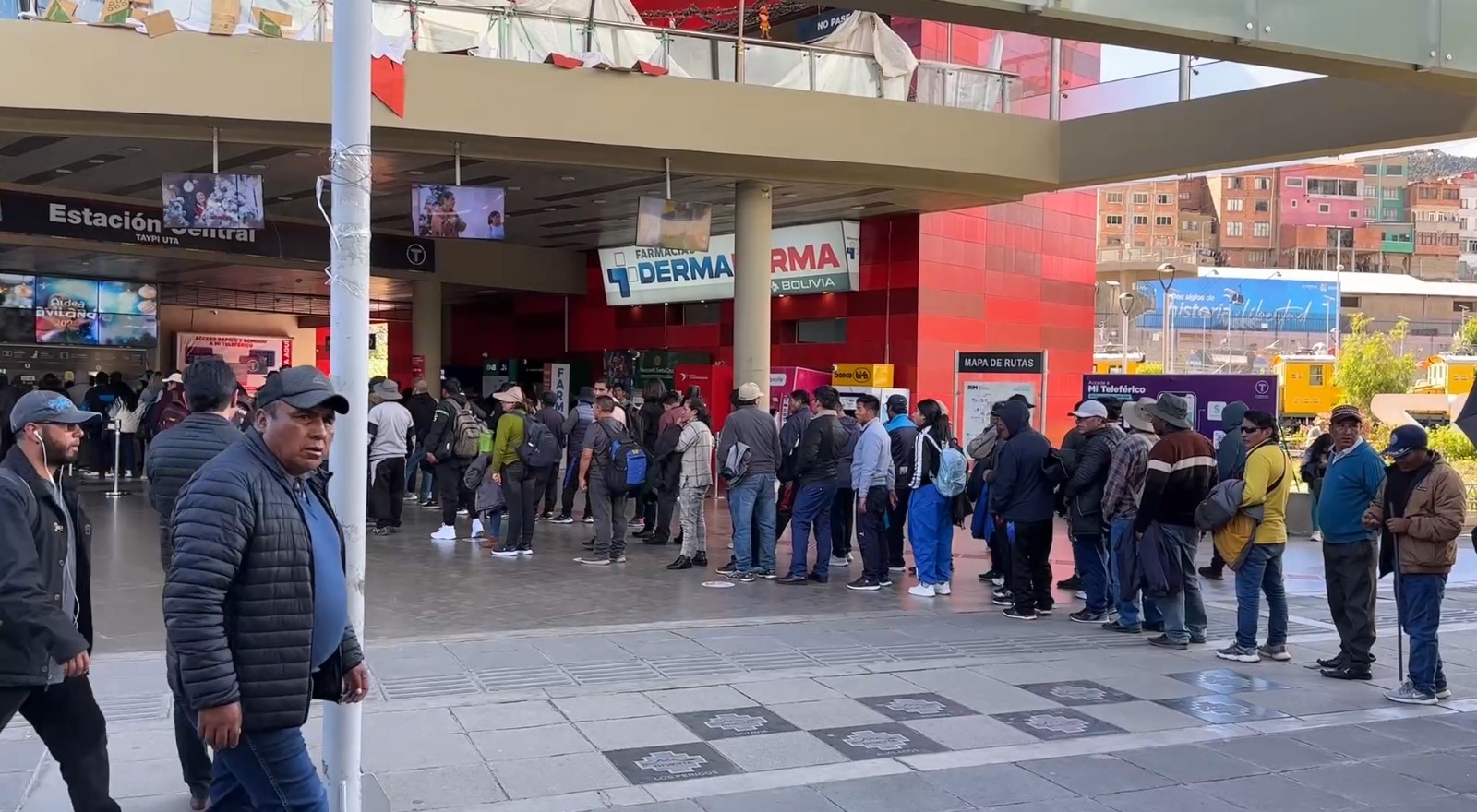 La estación de la línea Roja en la ciudad de La Paz. Foto: Mi Teleférico.