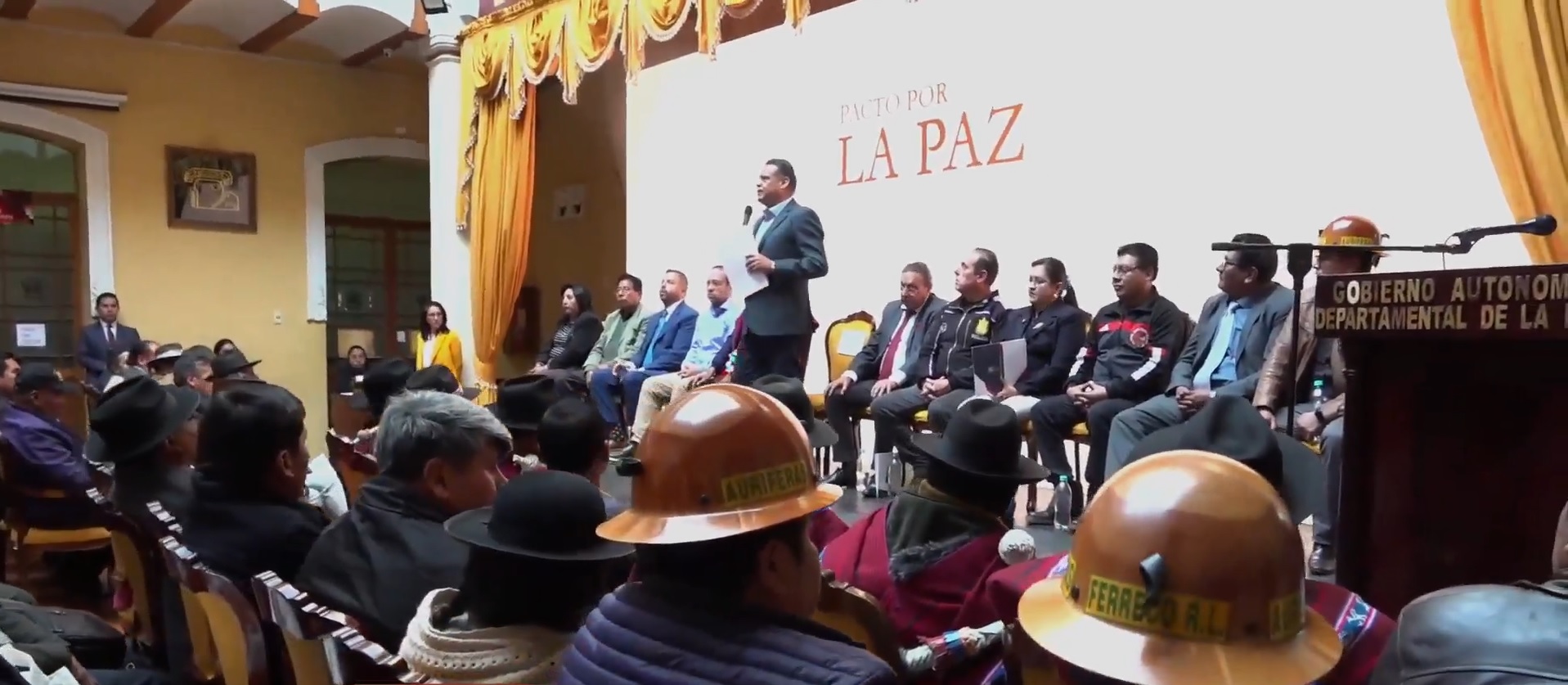 Representantes de diferentes instituciones y sectores sociales firmaron un acuerdo estratégico.