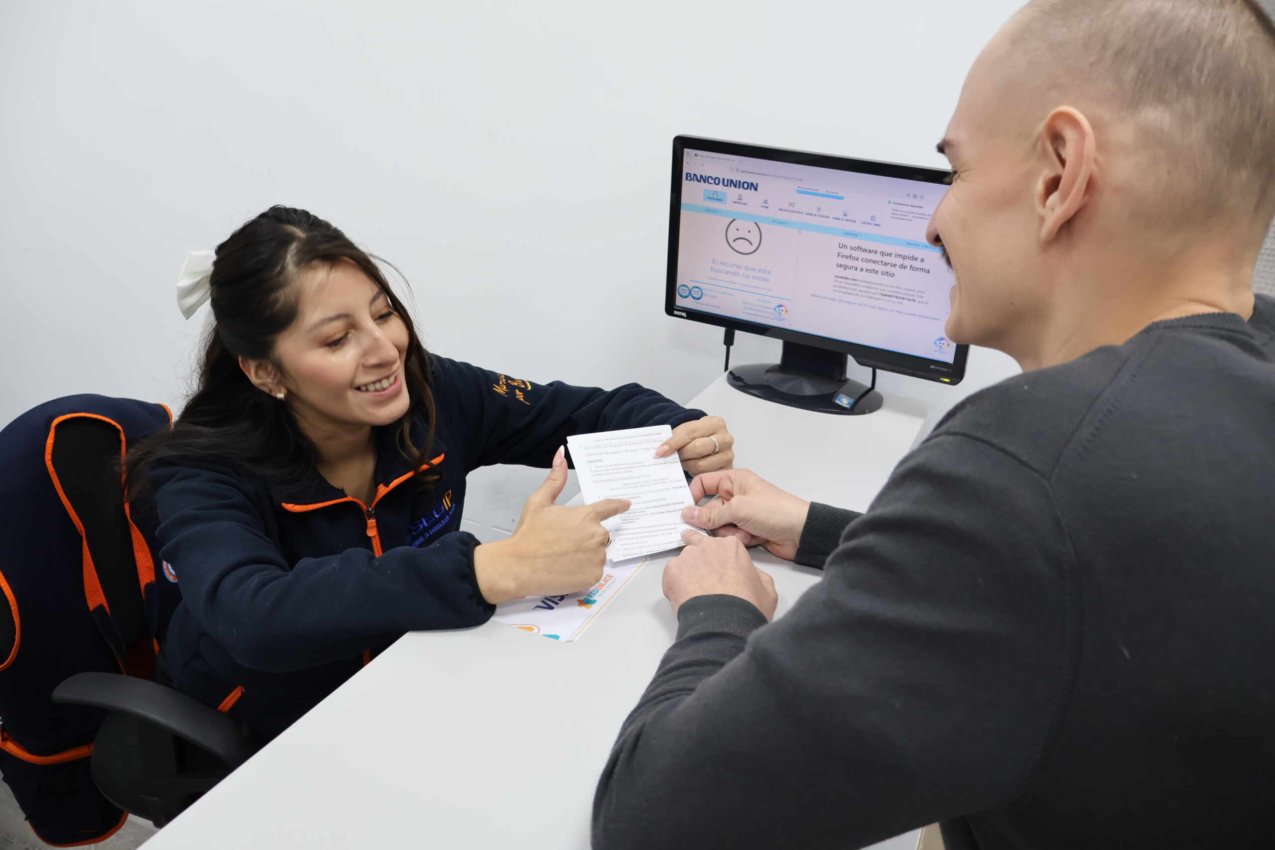 Atención del Segip para emisión de cédulas de identidad. Foto: Segip.