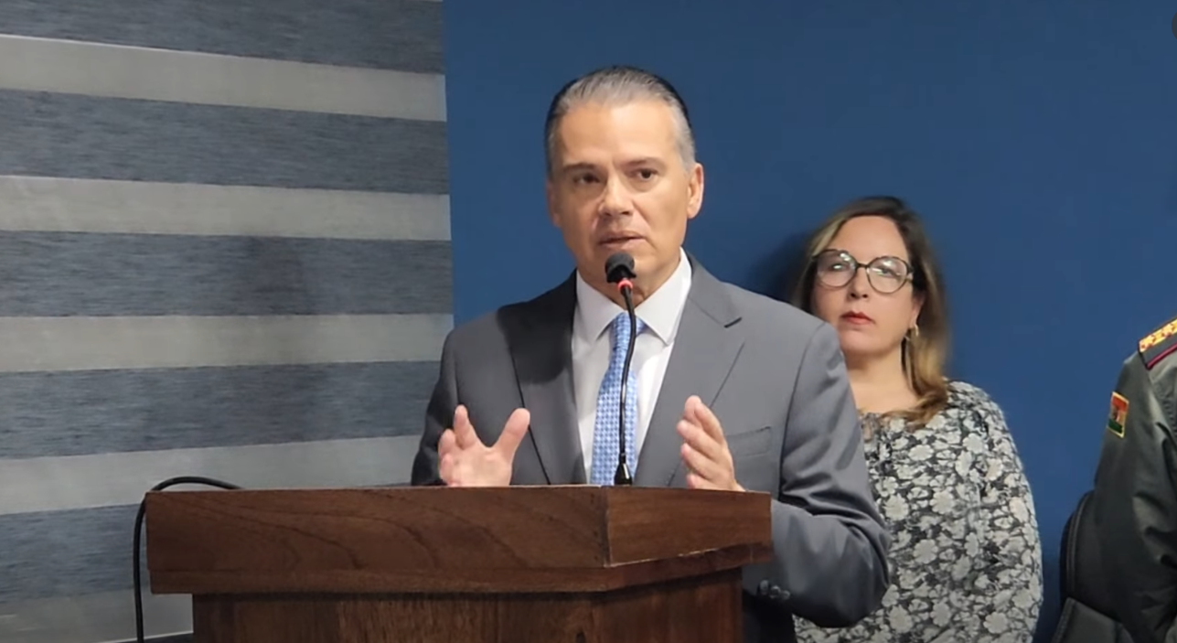 Ministro de Defensa, Ernesto Justiniano. Foto: Captura.