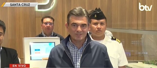 El presidente Rodrigo Paz visitó a su padre, el exmandatario Jaime Paz Zamora, quien se encuentra internado en Santa Cruz.
