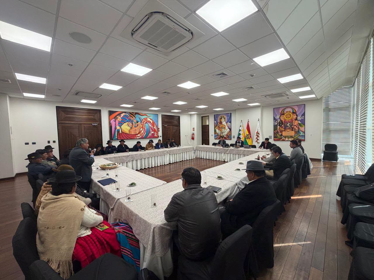 Reunión de la ABC para socializar avances de proyectos. Foto: ABC.