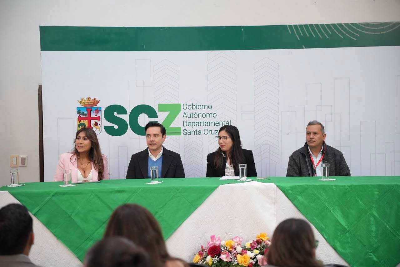 Taller realizado en Santa Cruz. Fotos: Viceministerio de Recursos Hídricos, Riego, Agua Potable y Saneamiento Básico.