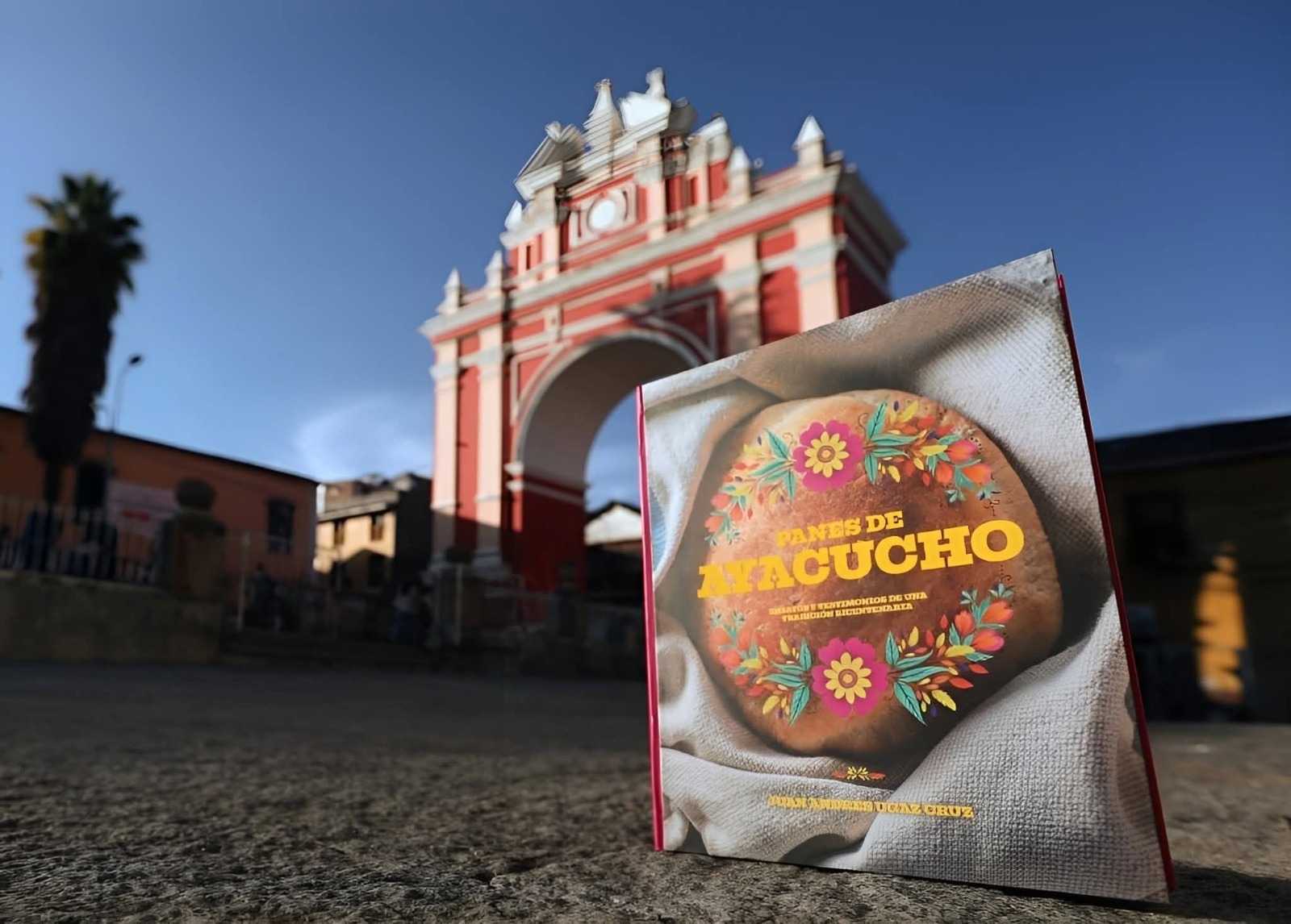 Andrés Ugaz, cocinero e investigador gastronómico, presentará "Panes de Ayacucho", un libro que rescata la historia, las técnicas y legado de la tradición panadera ayacuchana.
