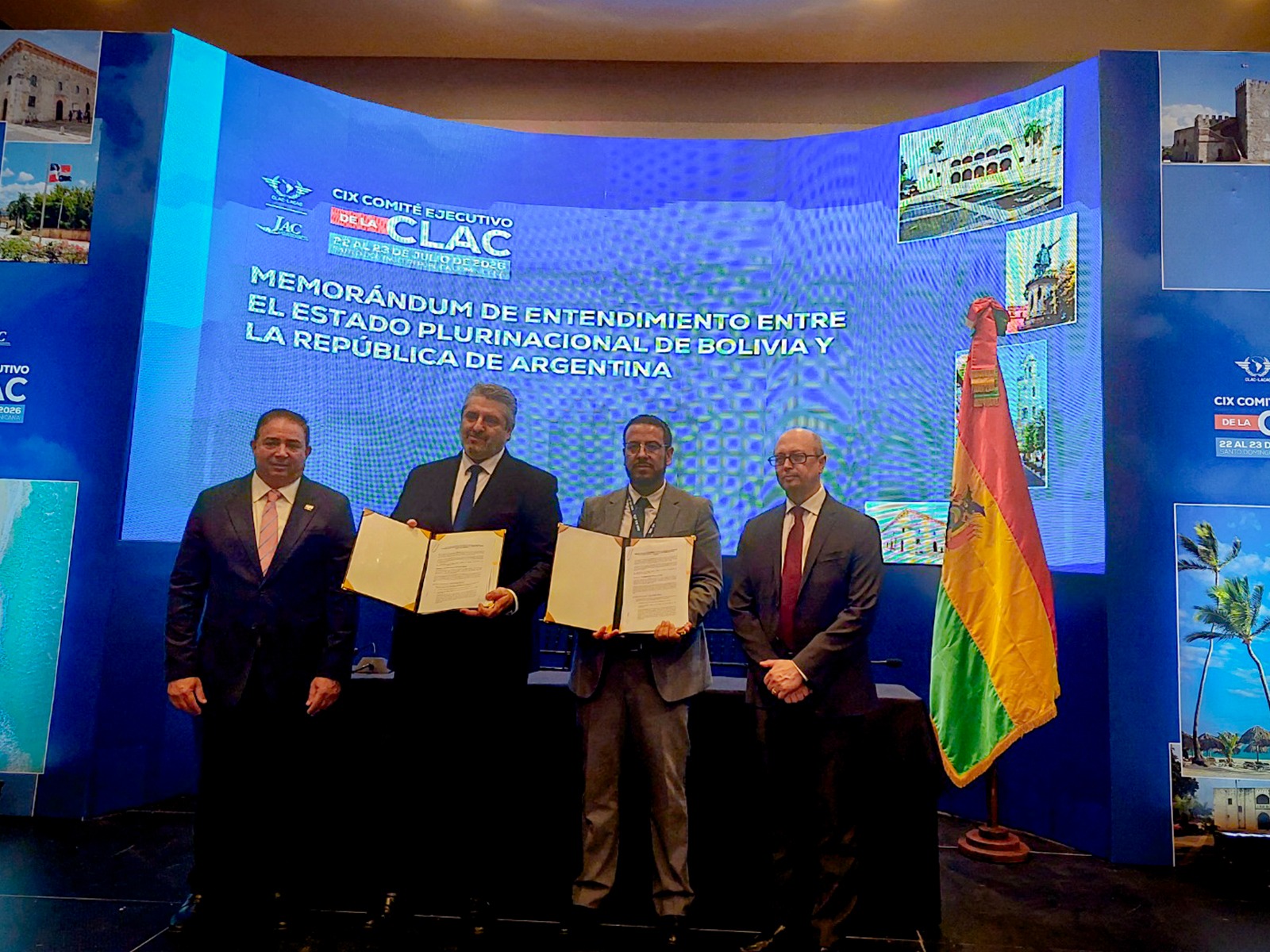 Los memorándums fueron suscritos por la Dirección General de Aeronáutica Civil. Foto: MOPSV.