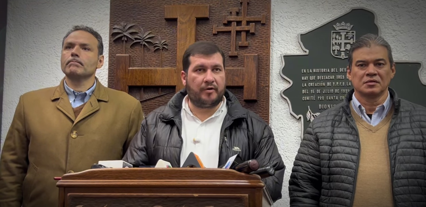 Los cívicos cruceños presentaron una denuncia penal hace unos días. Foto: Archivo.
