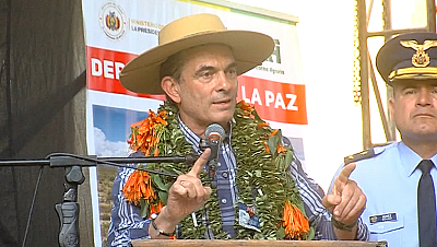 El presidente del Estado, Rodrigo Paz, entregó este miércoles 772 títulos ejecutoriales agrarios a productores de Chulumani.