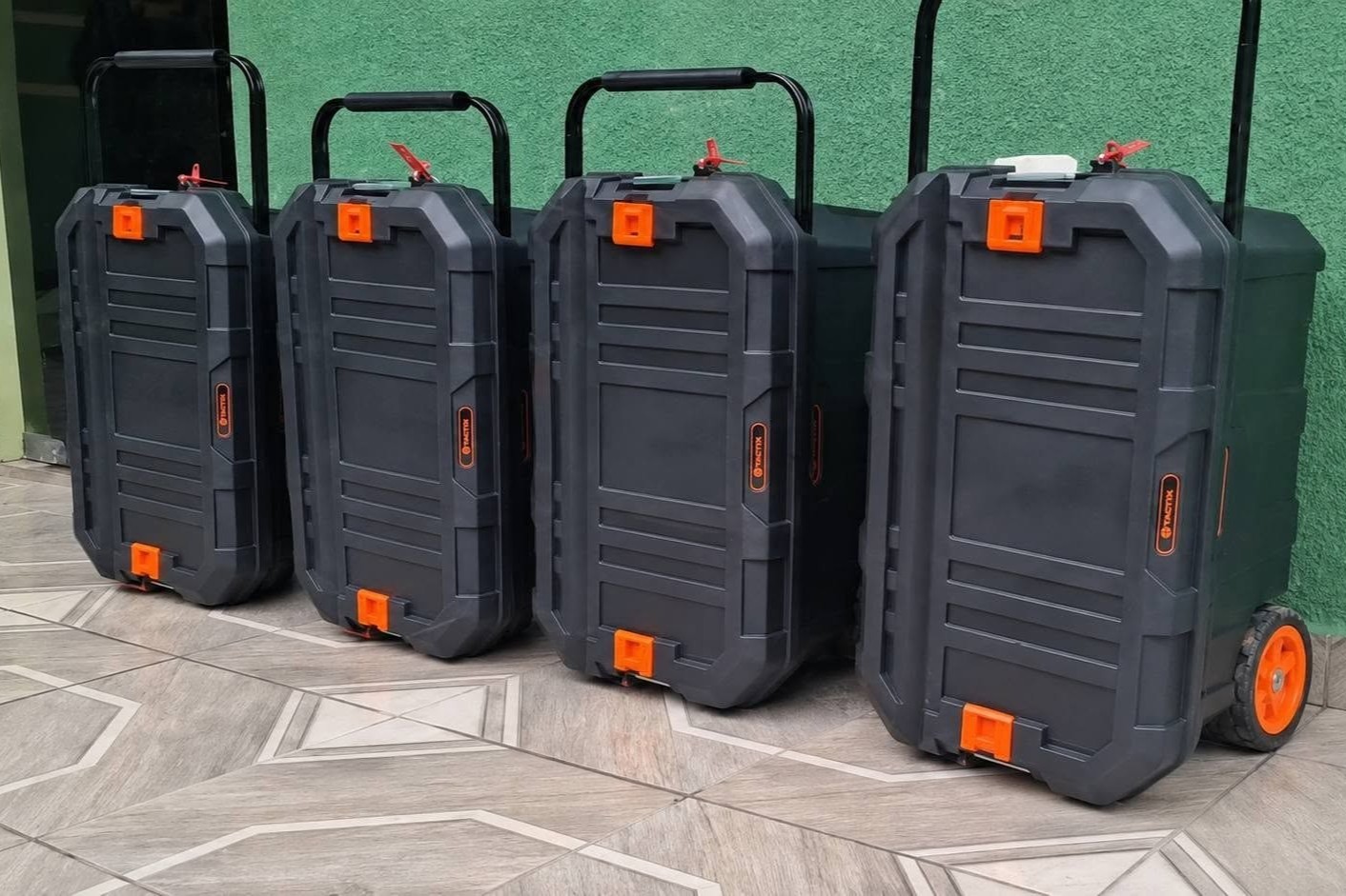 Las maletas secuestradas con oro. Foto: Libre Expresión Noticias