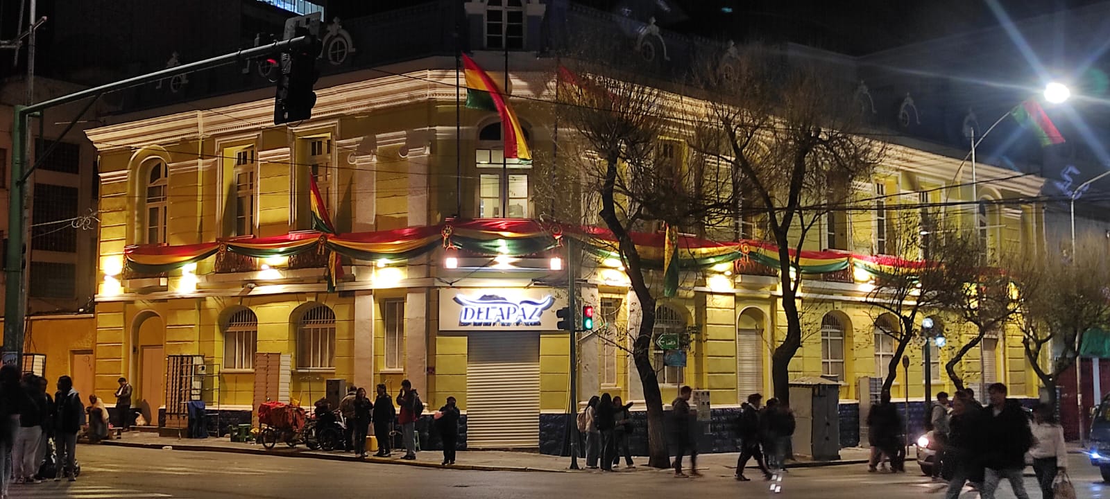 En la esquina de la avenida 16 de Julio y la calle Ramón de Loayza se encuentra el edificio patrimonial. Foto: ENDE.