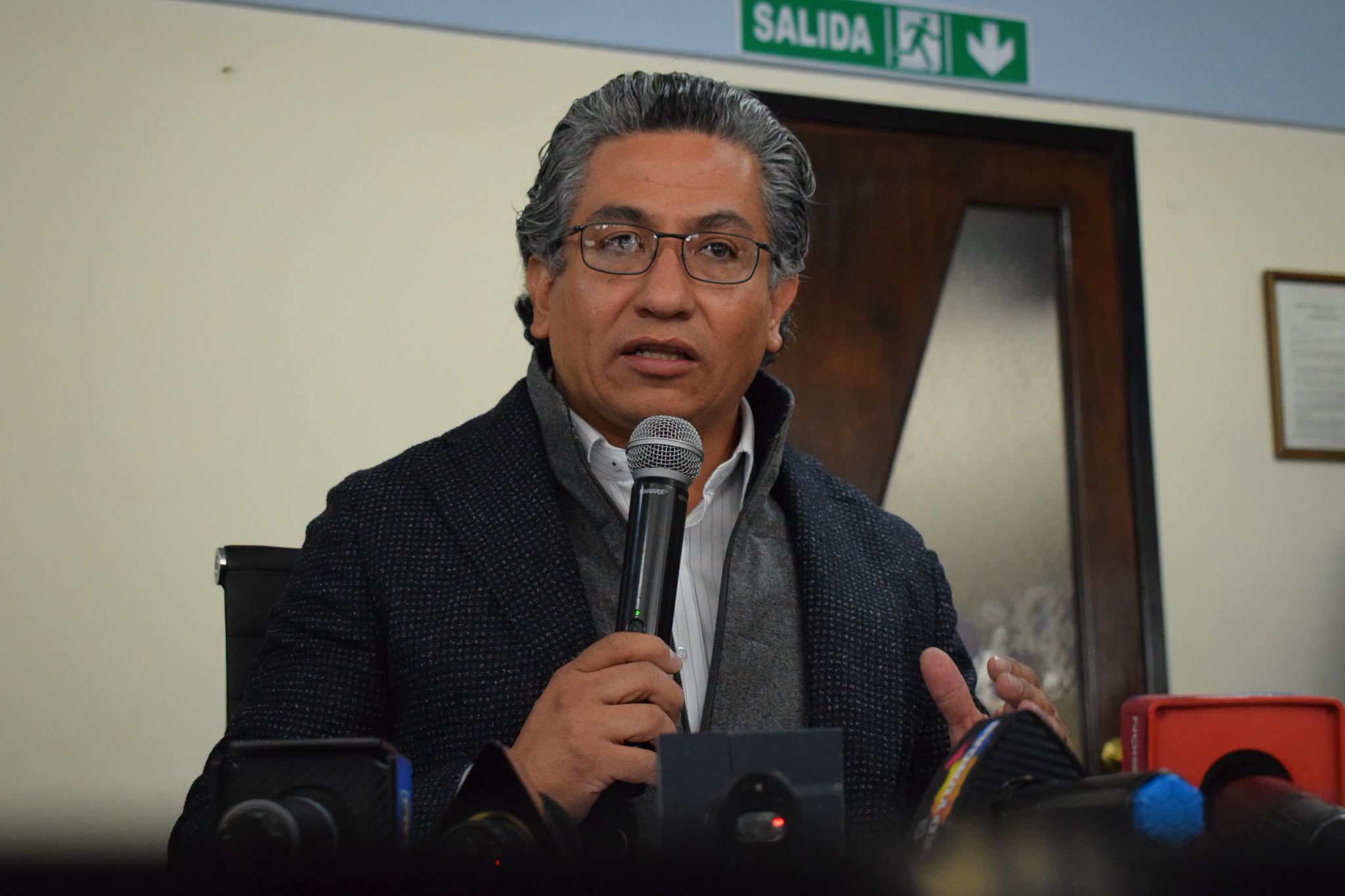 El gerente de Emapa, Sergio Siles, en conferencia de prensa. Foto: Emapa Archivo.