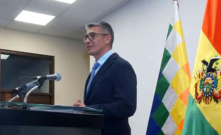 Espinoza en un pasado acto. Foto: MEFP